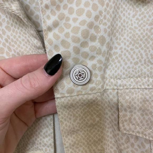 Denim&Co Animal Print Denim Jacket - Picture 4 of 6